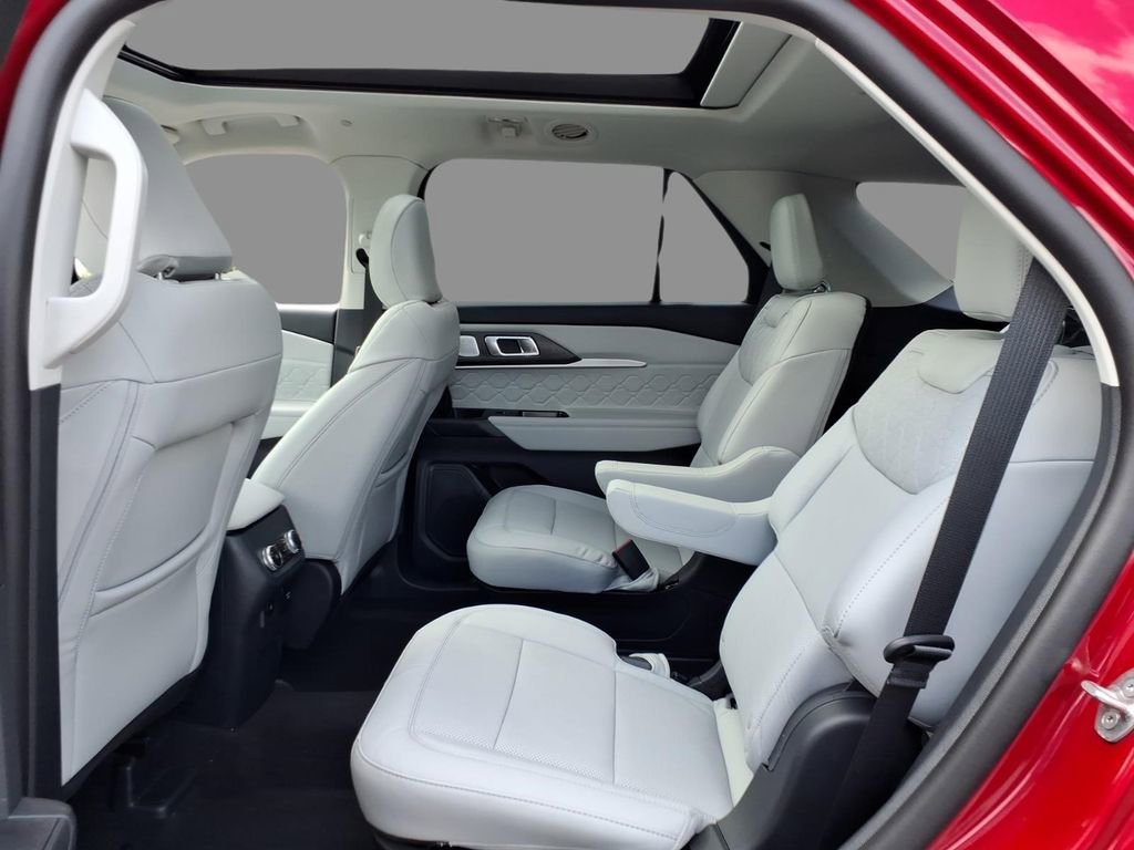 New 2026 Ford Explorer Platinum AWD/4WD image 5