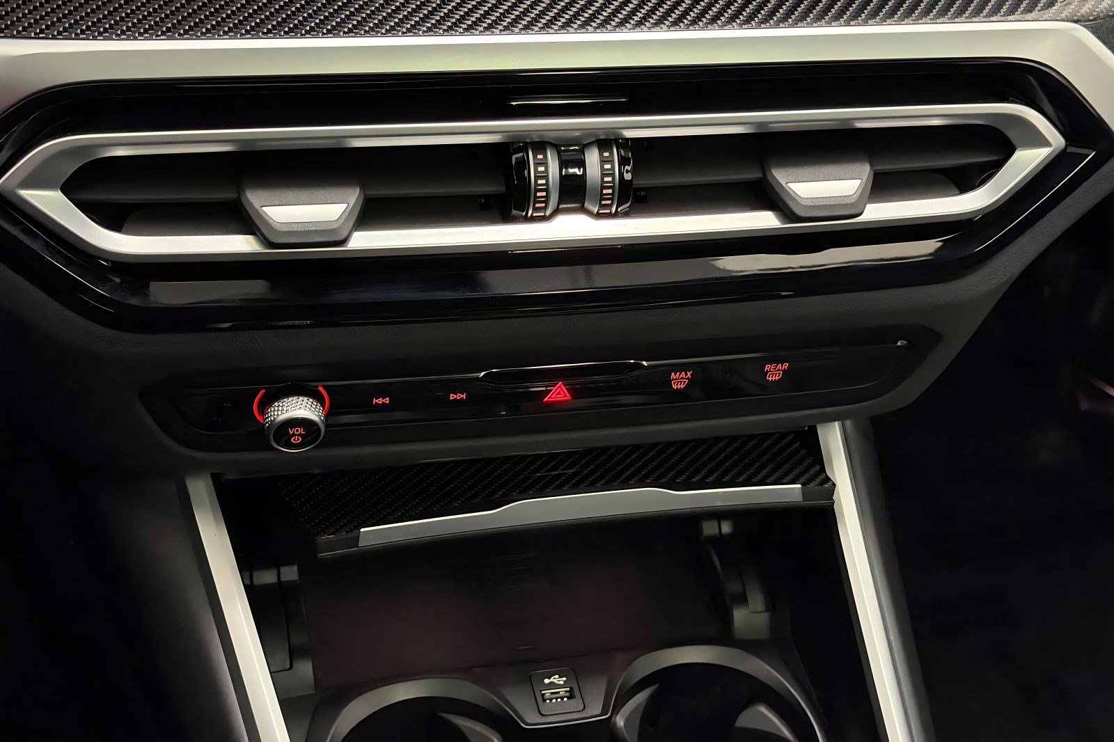 Used 2024 BMW M4 Competition image 18