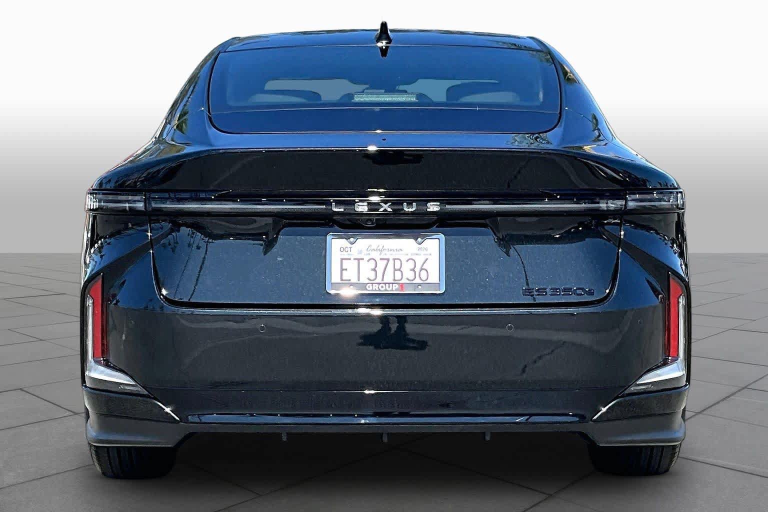 Used 2026 Lexus ES 350e w/ Convenience Package FWD image 4