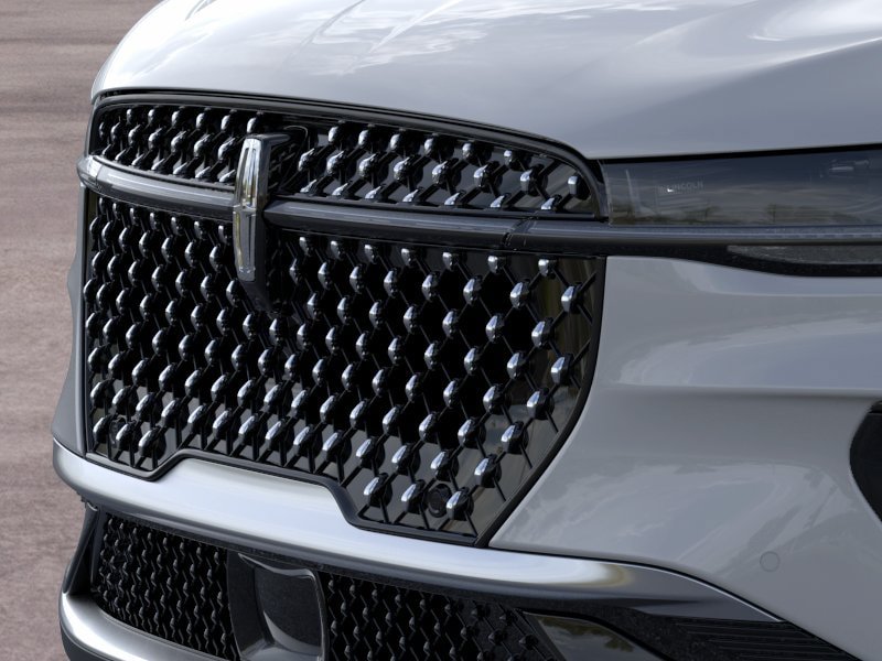 New 2026 Lincoln Nautilus Premier AWD/4WD image 17