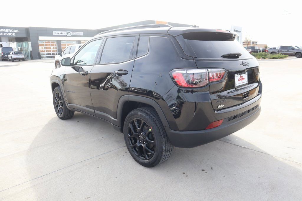New 2026 Jeep Compass Latitude AWD/4WD image 22