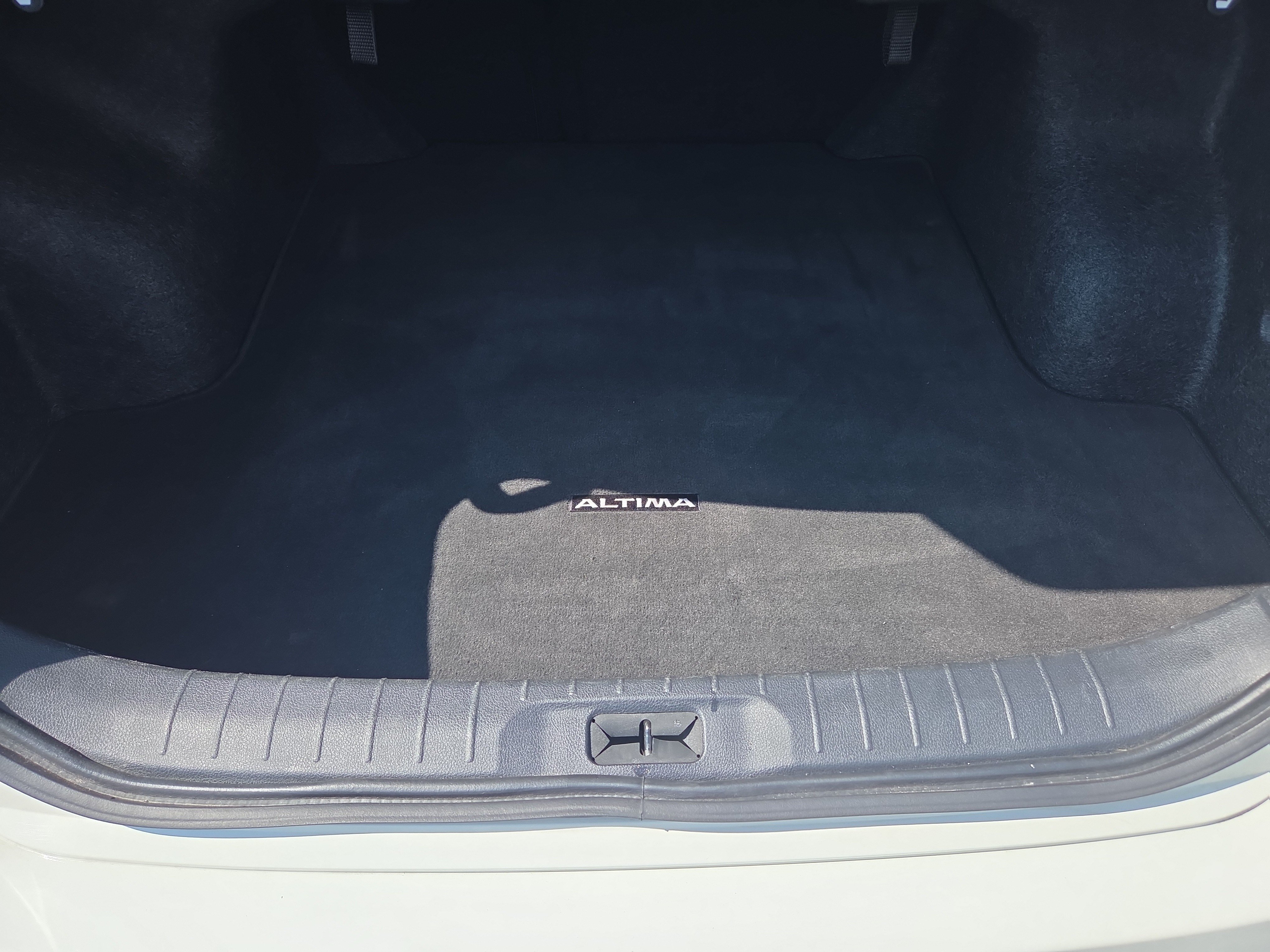 Used 2025 Nissan Altima 2.5 SV FWD image 5