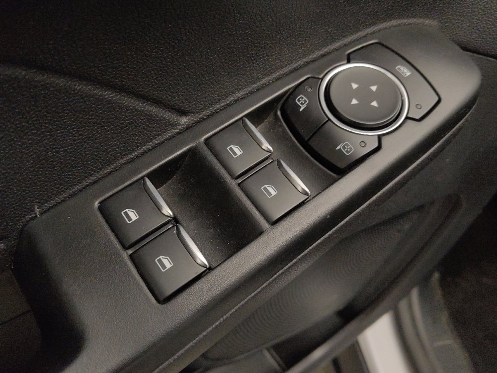 Used 2022 Ford Escape SE image 27