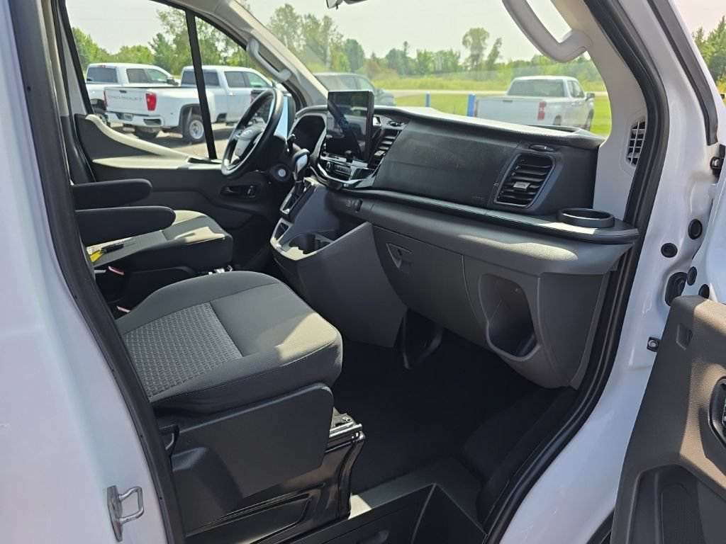 Used 2024 Ford Transit 350 XLT RWD image 21