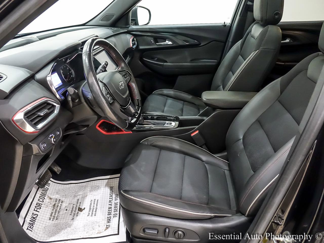 Used 2022 Chevrolet TrailBlazer RS w/ Sun and Liftgate Package image 12