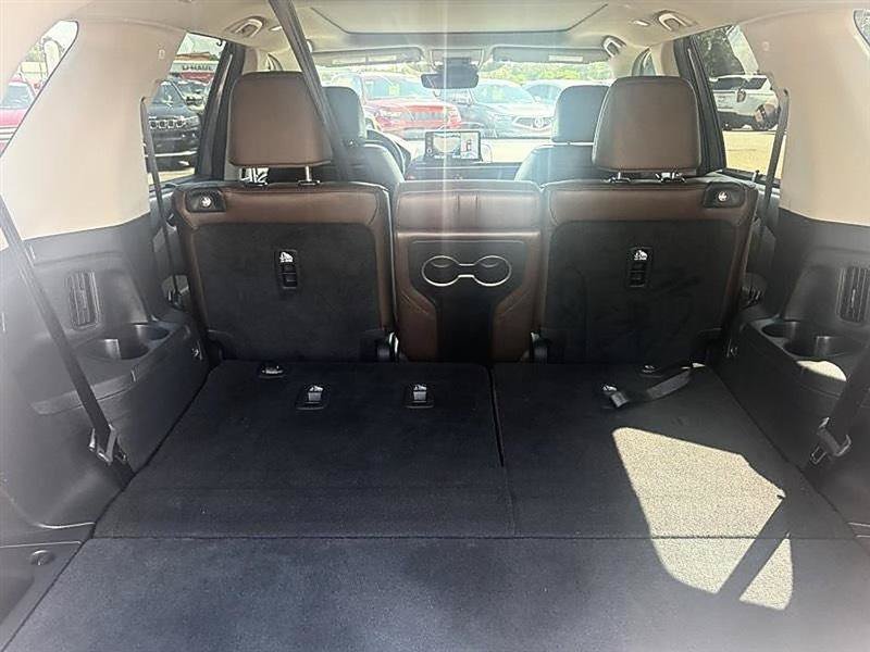 Used 2025 Honda Pilot Elite image 39