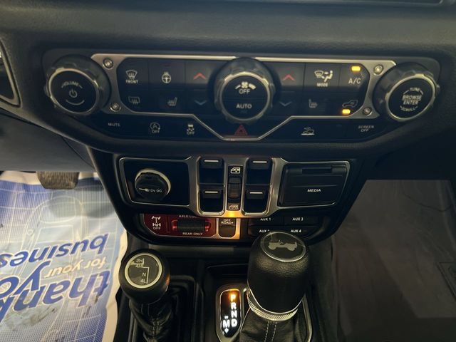 Used 2024 Jeep Wrangler Unlimited Sport AWD/4WD image 16