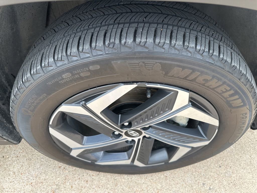 Used 2024 Hyundai Tucson Limited AWD/4WD image 21