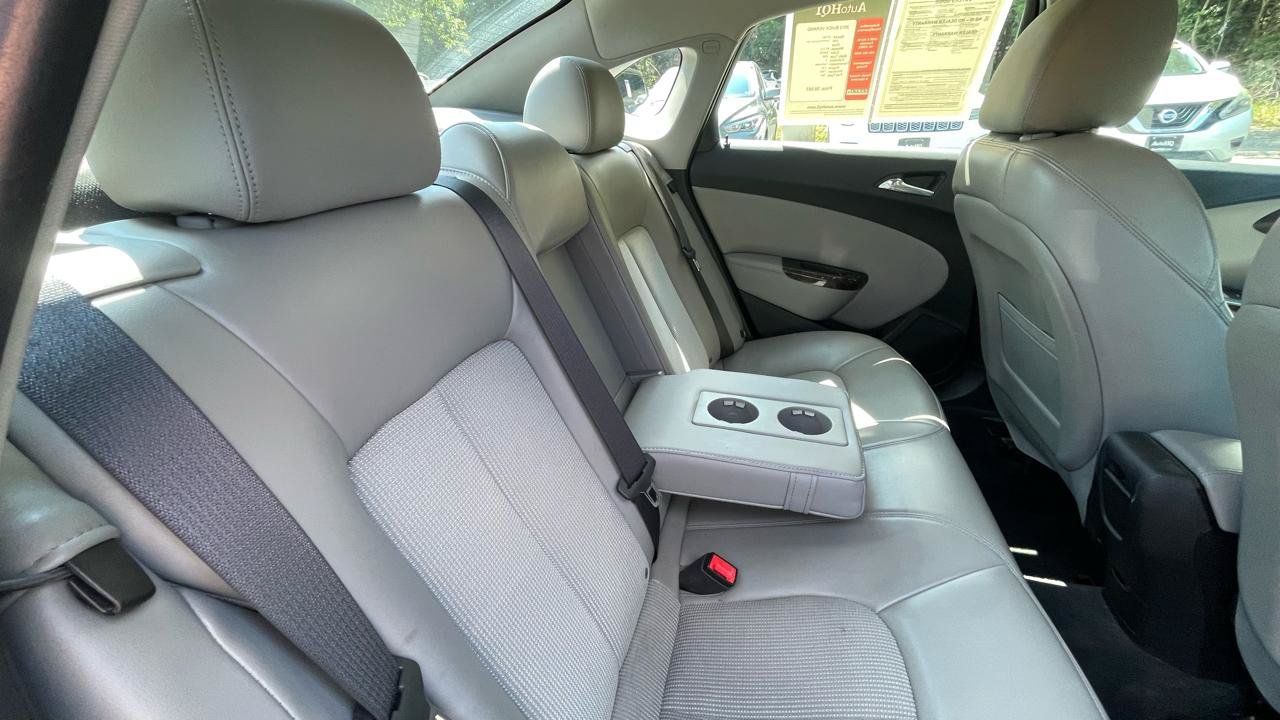 Used 2012 Buick Verano FWD image 25