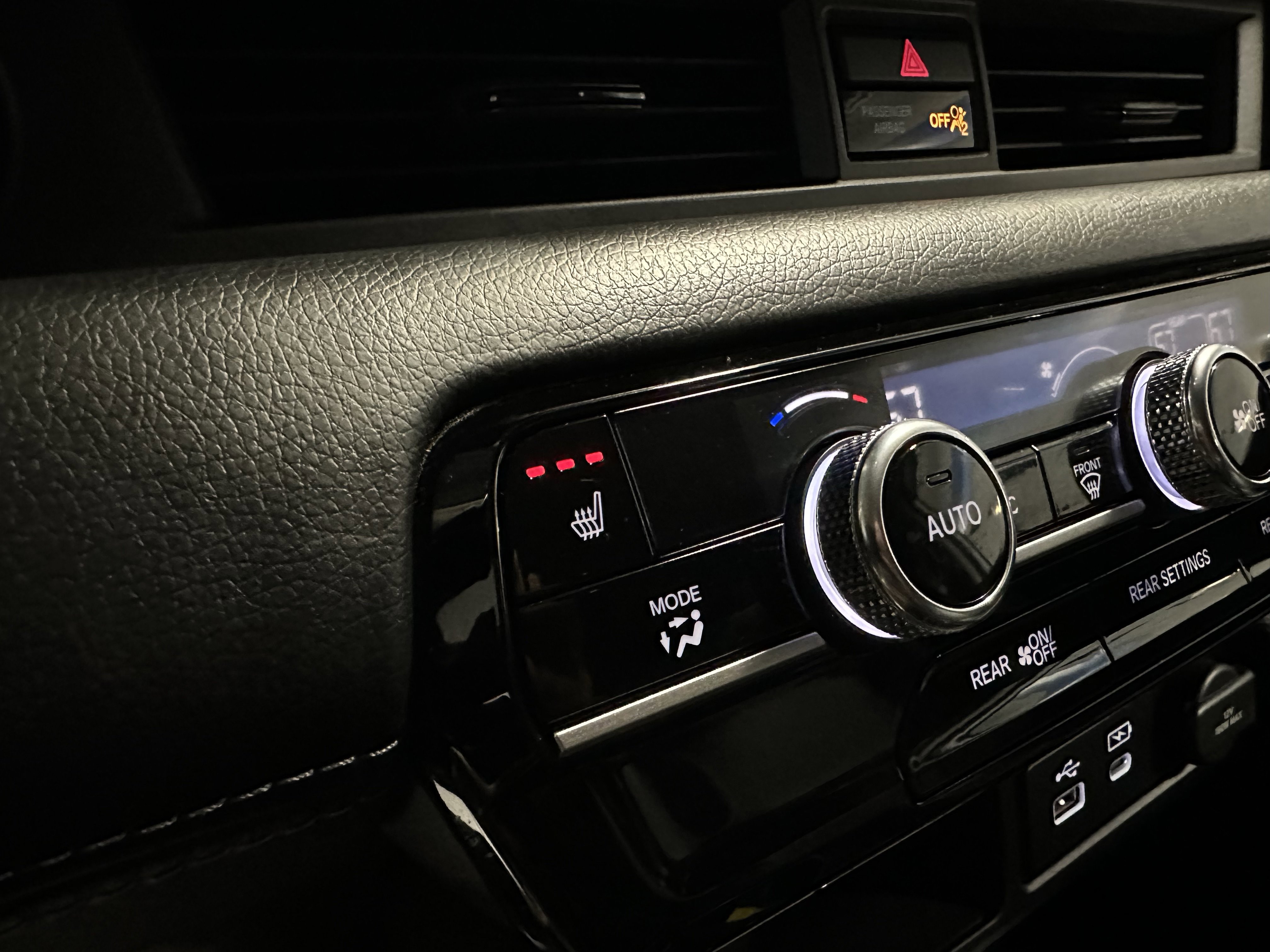 Used 2025 Honda Pilot Touring image 16