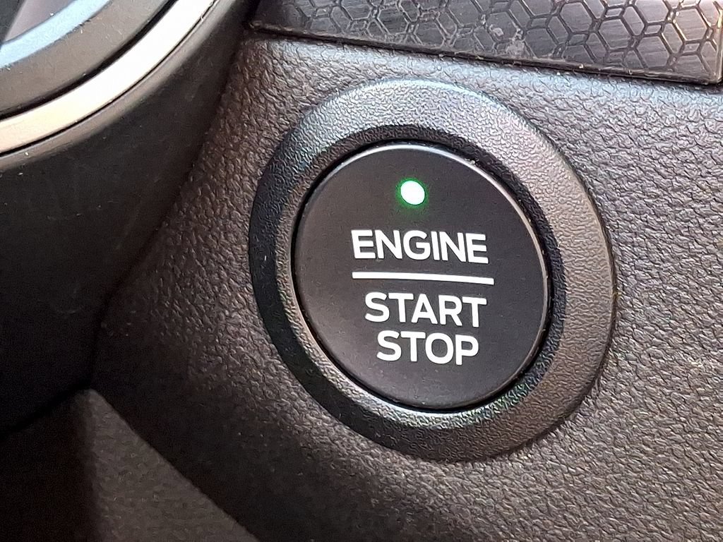 Used 2022 Ford Escape SEL w/ SEL Stealth AWD Package image 23