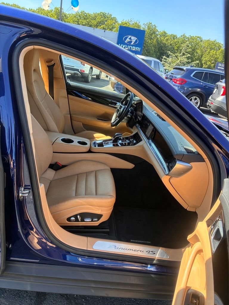 Used 2020 Porsche Panamera 4S AWD/4WD image 27