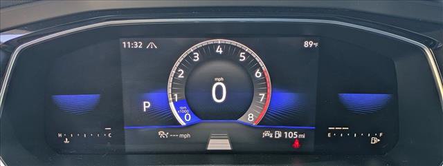 Used 2023 Volkswagen Jetta SE w/ Panoramic Sunroof Package FWD image 11