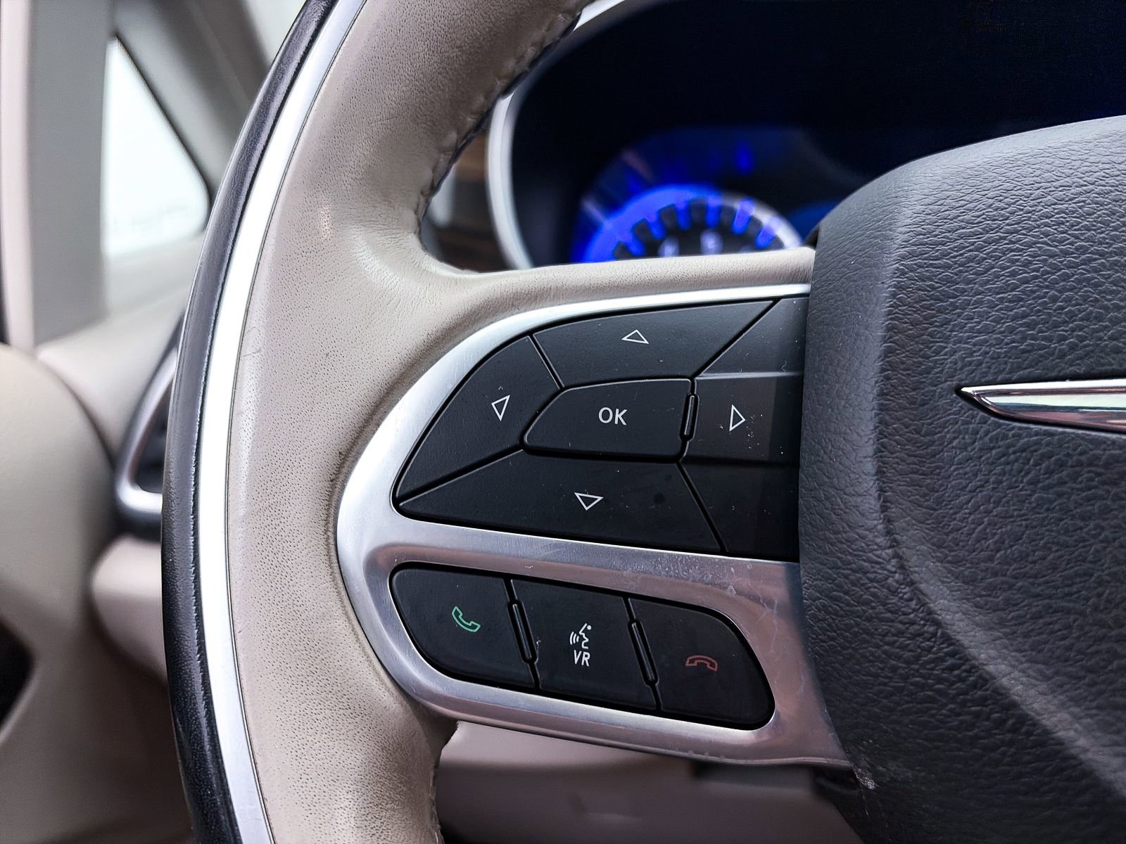 Used 2021 Chrysler Pacifica Limited w/ Premium & Safety Sphere Group image 31