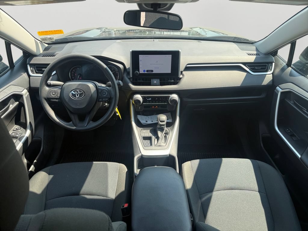 Used 2023 Toyota RAV4 LE FWD image 15