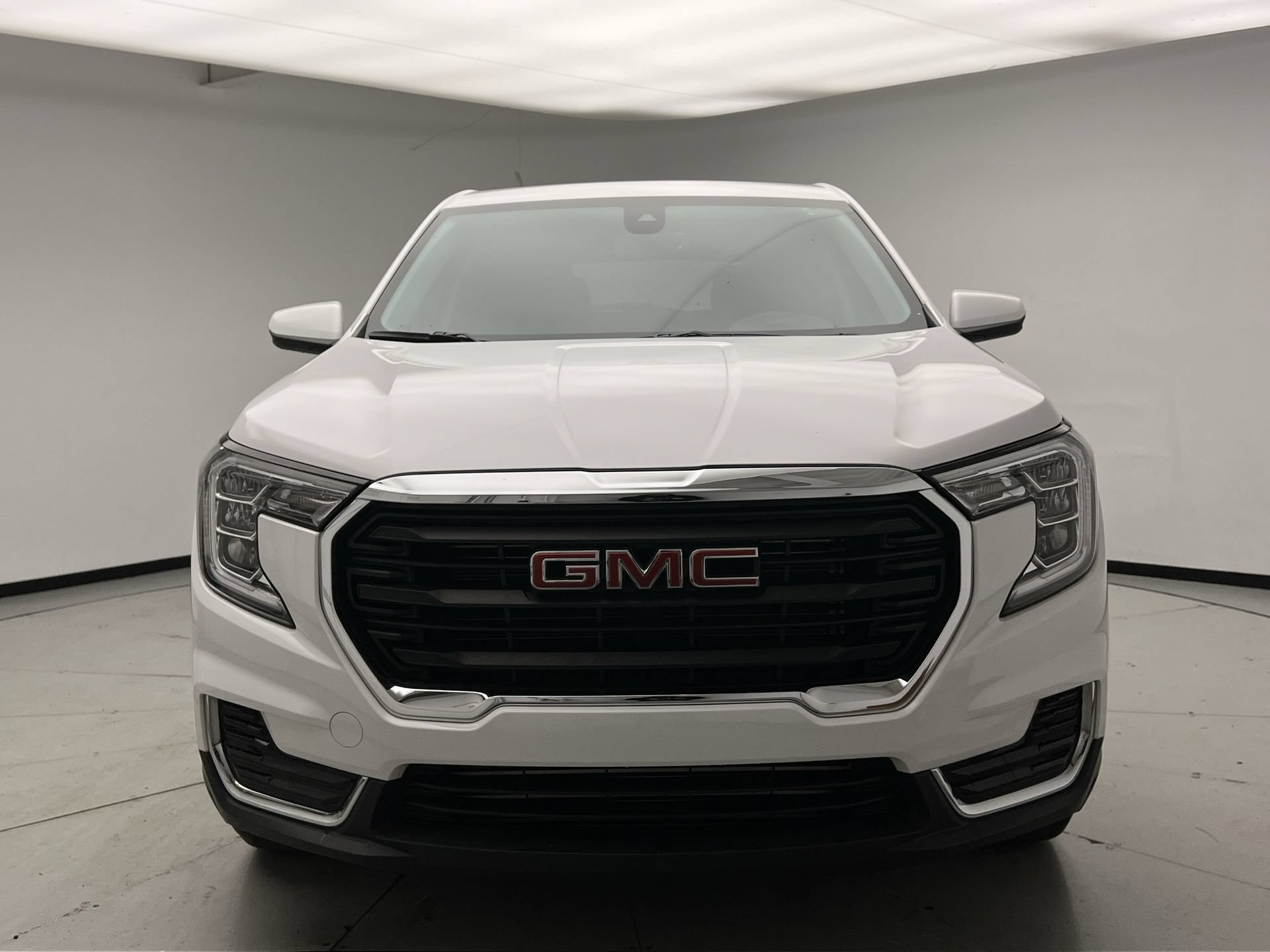 Used 2022 GMC Terrain SLE FWD image 7