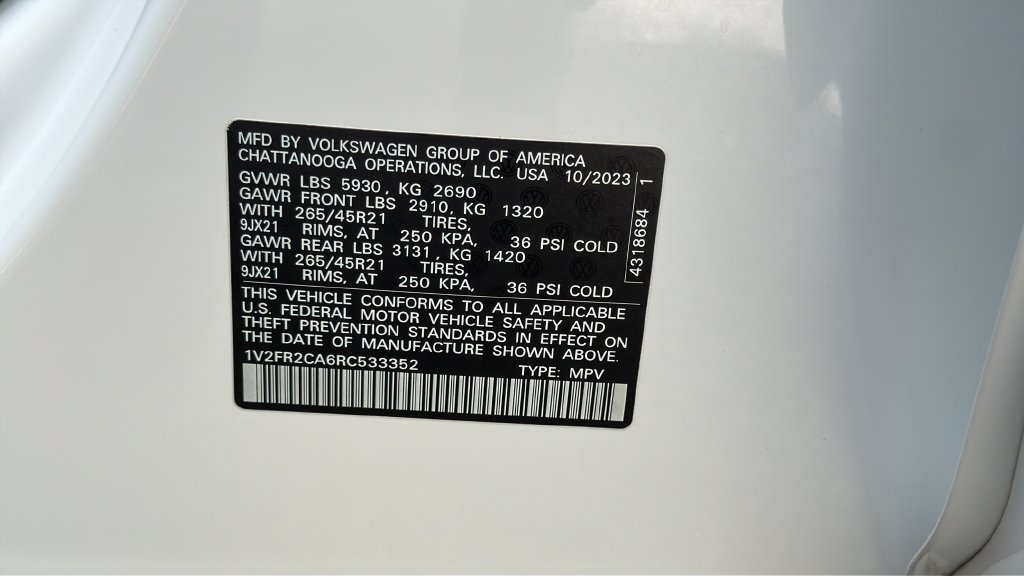 Certified 2024 Volkswagen Atlas SEL Premium R-Line AWD/4WD image 25