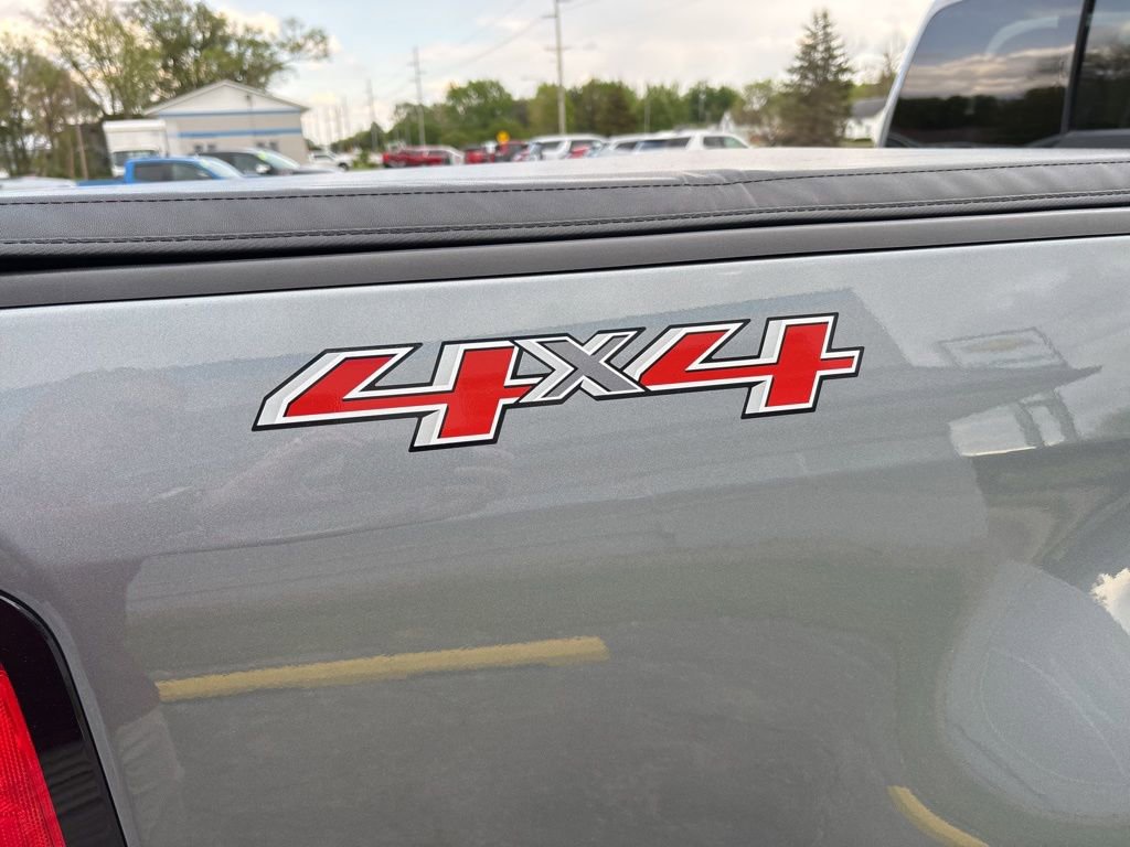 Used 2019 Chevrolet Colorado LT w/ LT Convenience Package AWD/4WD image 12