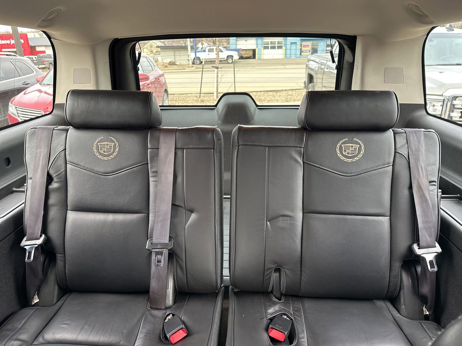 Used 2014 Cadillac Escalade ESV Platinum AWD/4WD image 28