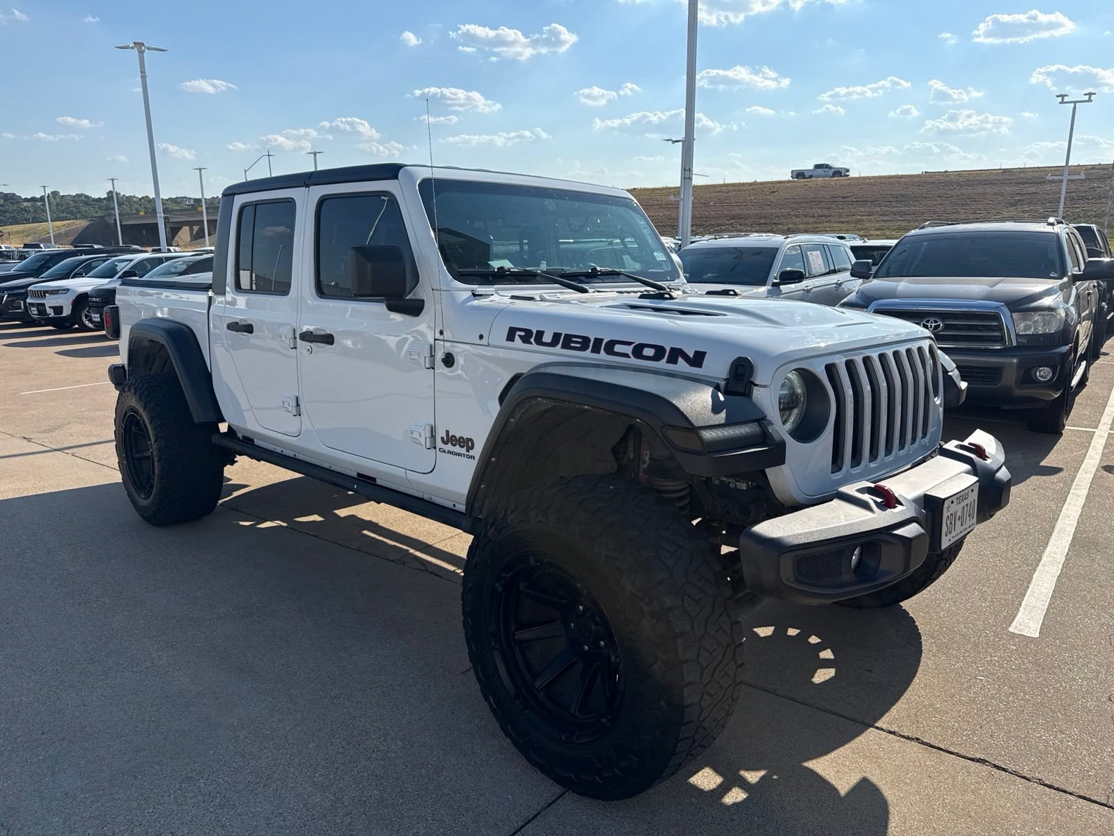 Used 2022 Jeep Gladiator Rubicon w/ Trailer Tow Package AWD/4WD image 3