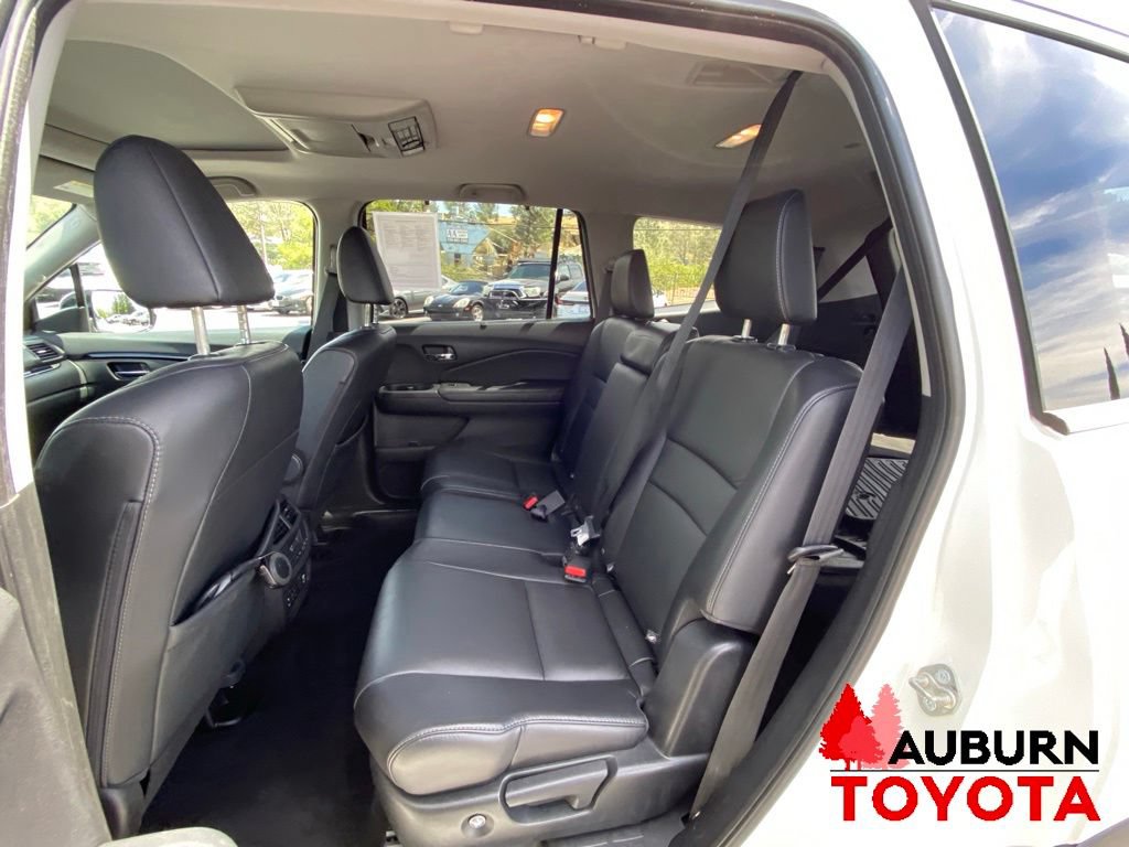 Used 2018 Honda Pilot Touring image 22
