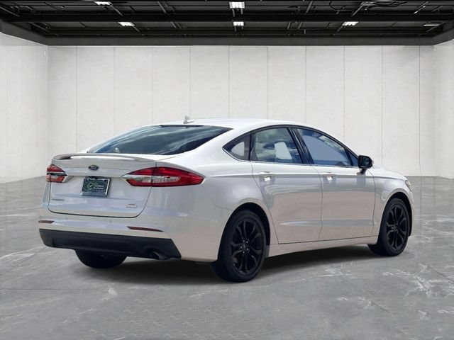 Used 2020 Ford Fusion SE w/ Equipment Group 151A FWD image 5