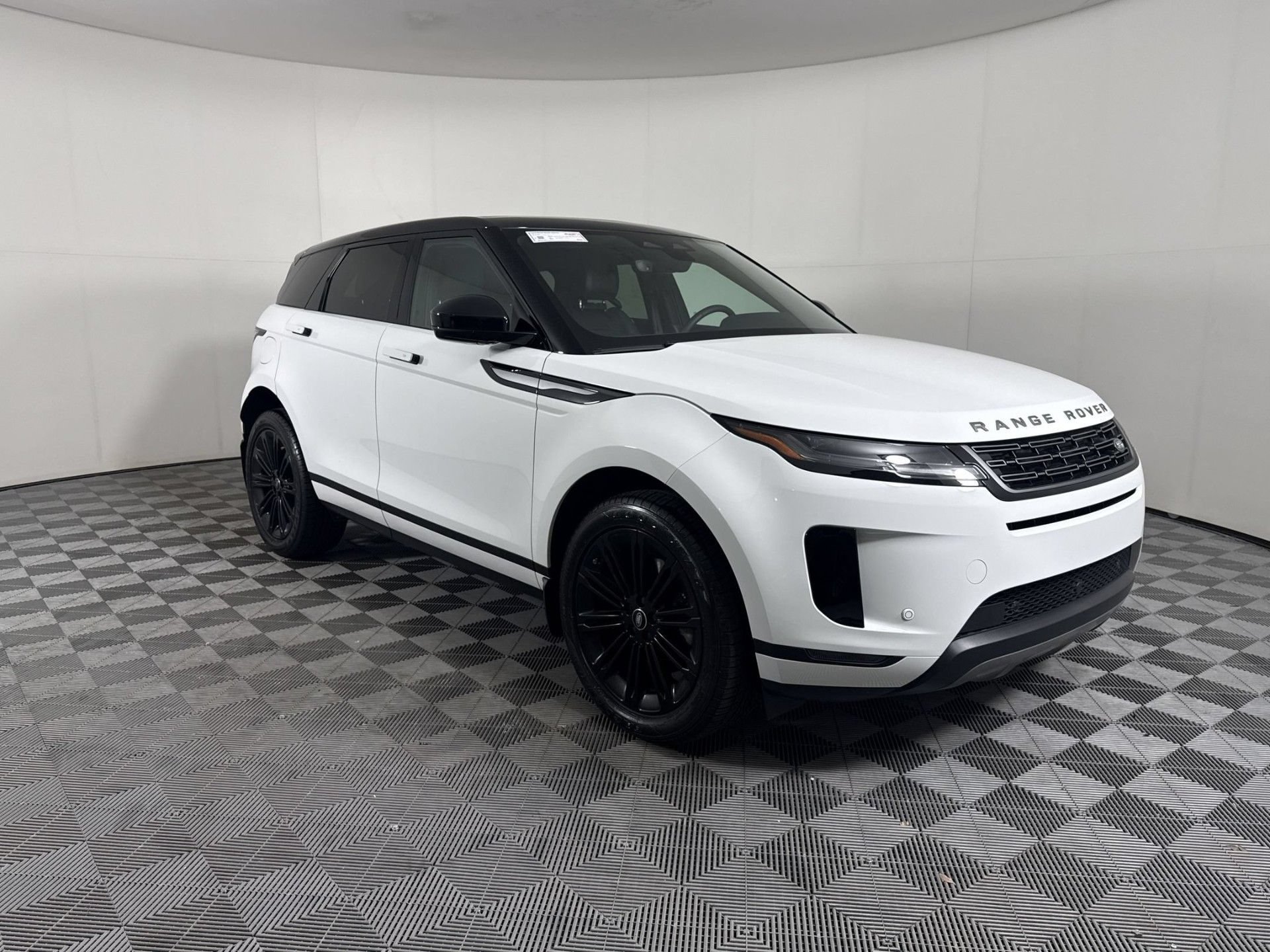 Used 2026 Land Rover Range Rover Evoque S AWD/4WD image 25
