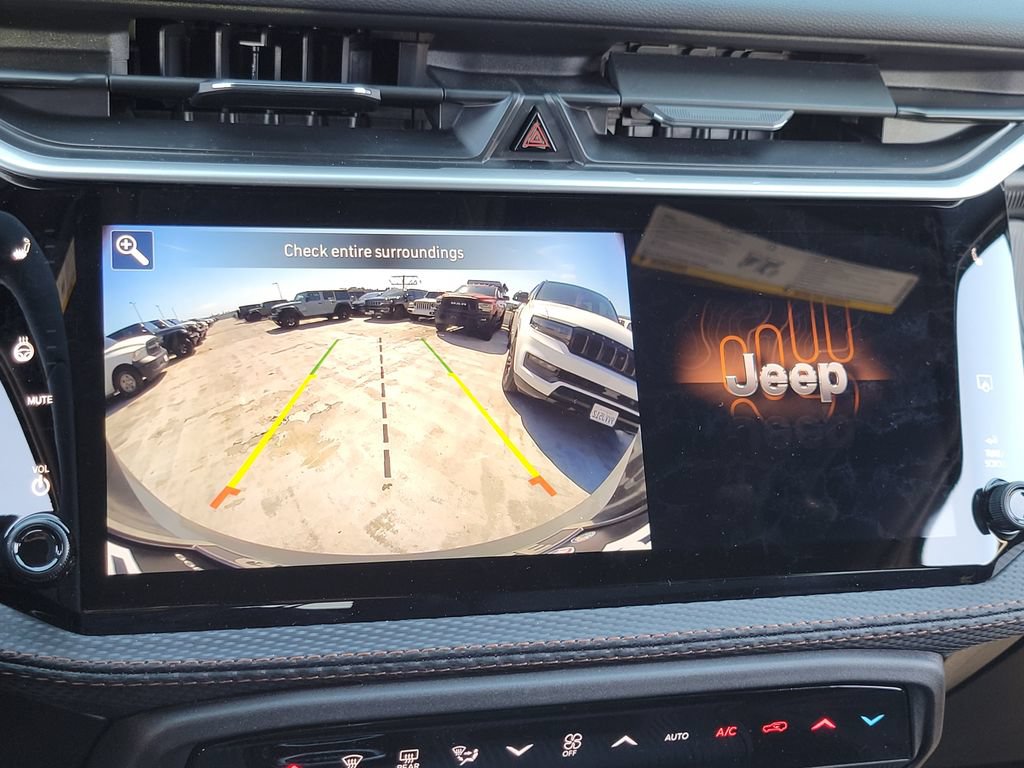 New 2026 Jeep Cherokee Overland AWD/4WD image 9