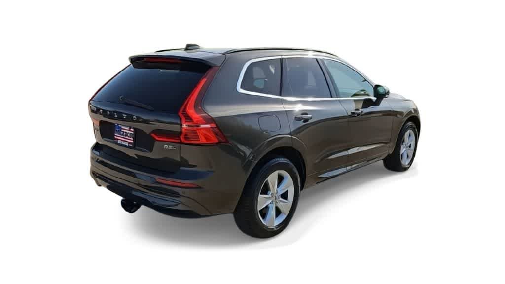 Used 2022 Volvo XC60 B5 Momentum AWD/4WD image 8