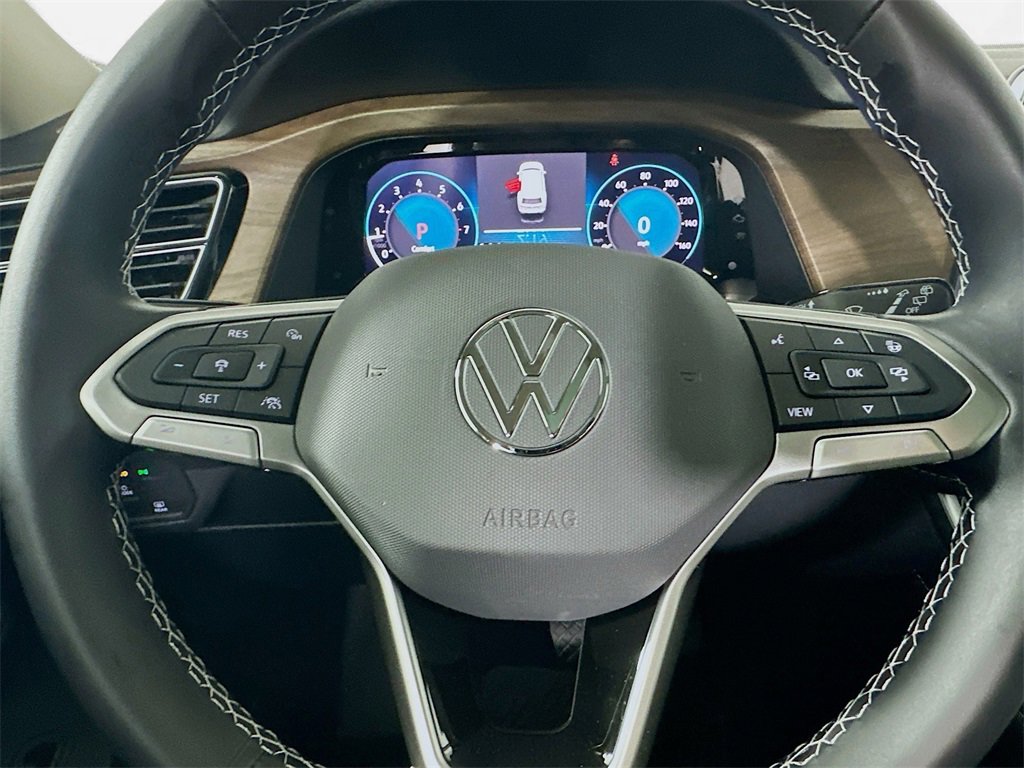 Used 2025 Volkswagen Atlas SE w/ Panoramic Sunroof Package image 18