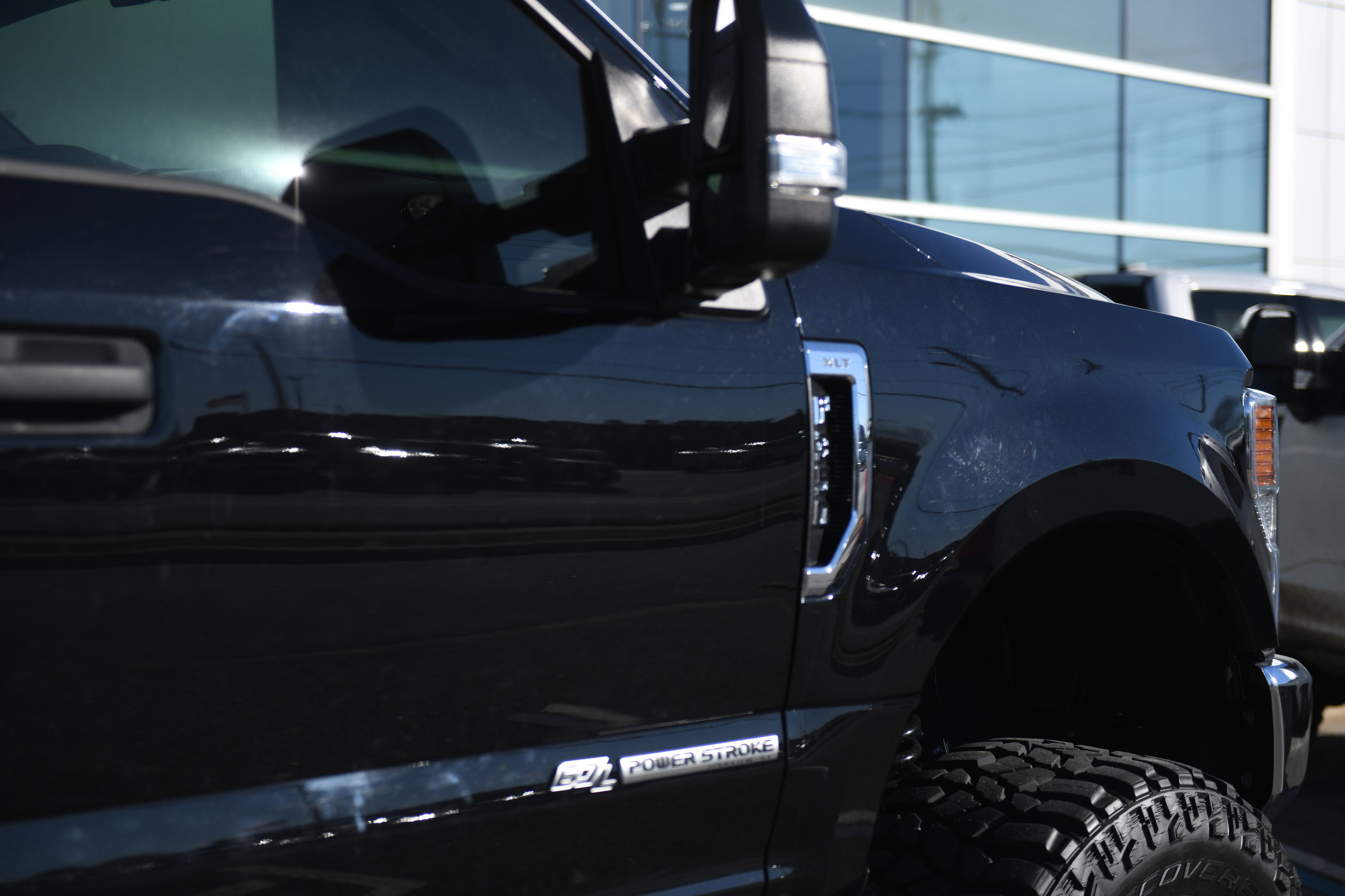 Used 2022 Ford F350 XLT w/ XLT Value Package image 5