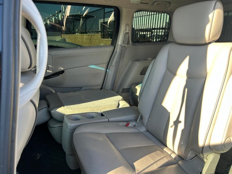 Used 2012 Nissan Quest LE FWD image 35