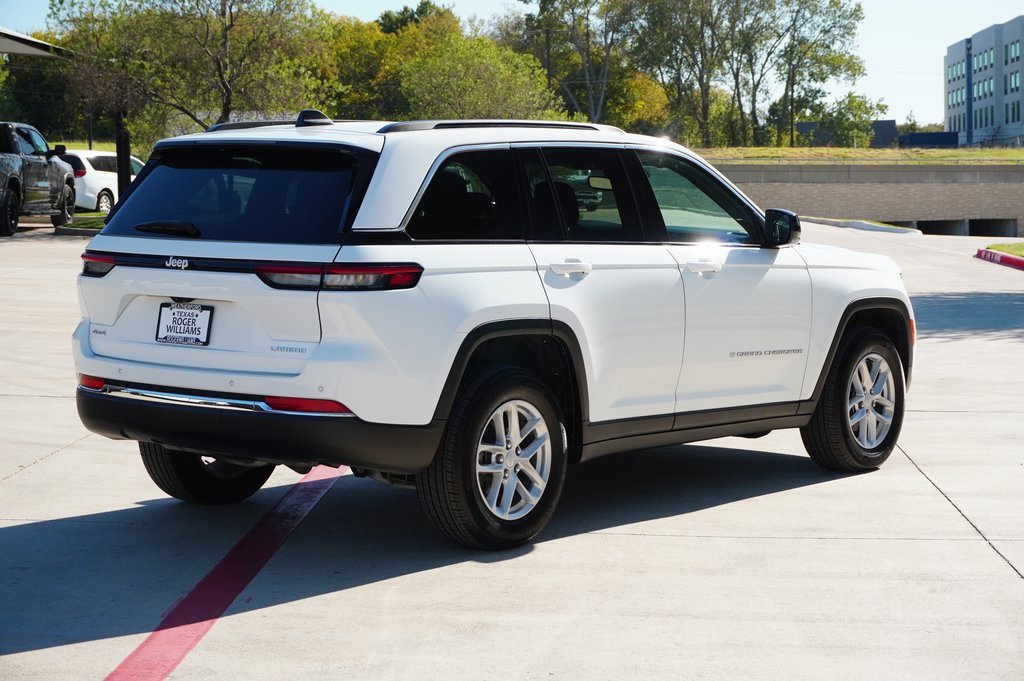 Used 2024 Jeep Grand Cherokee Laredo X w/ Trailer Tow Package image 5