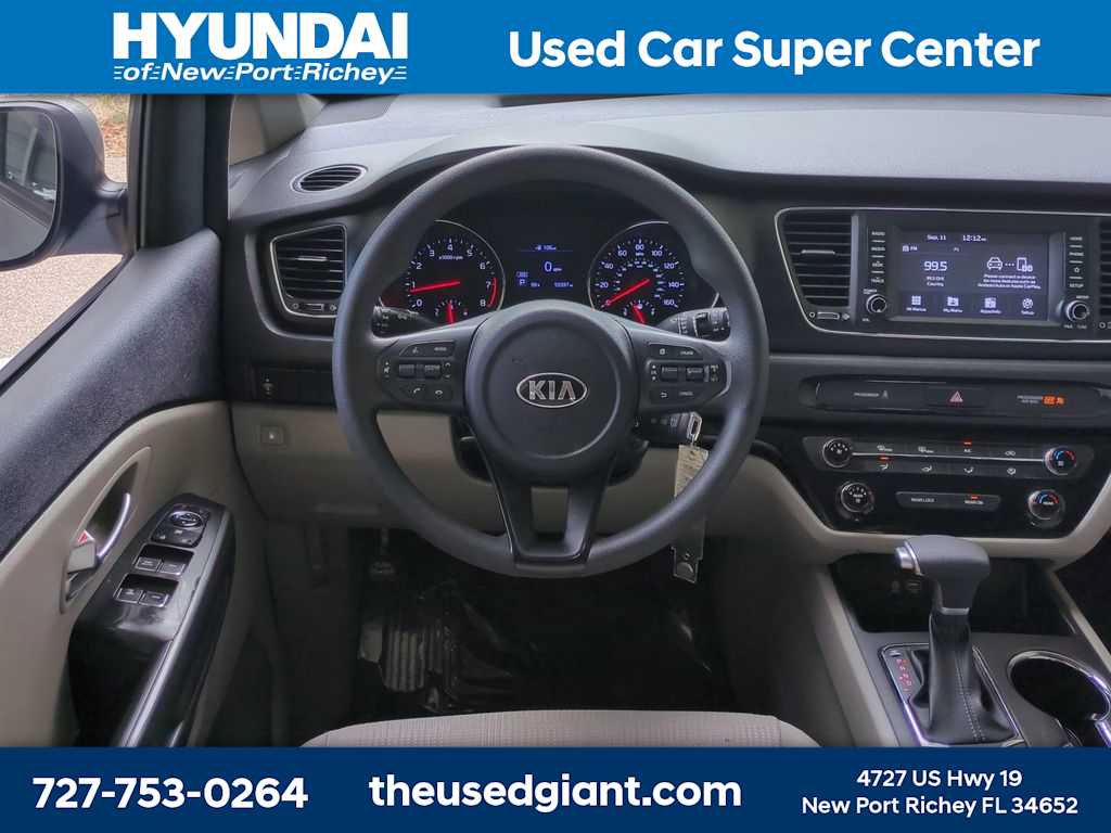Used 2020 Kia Sedona L FWD image 16