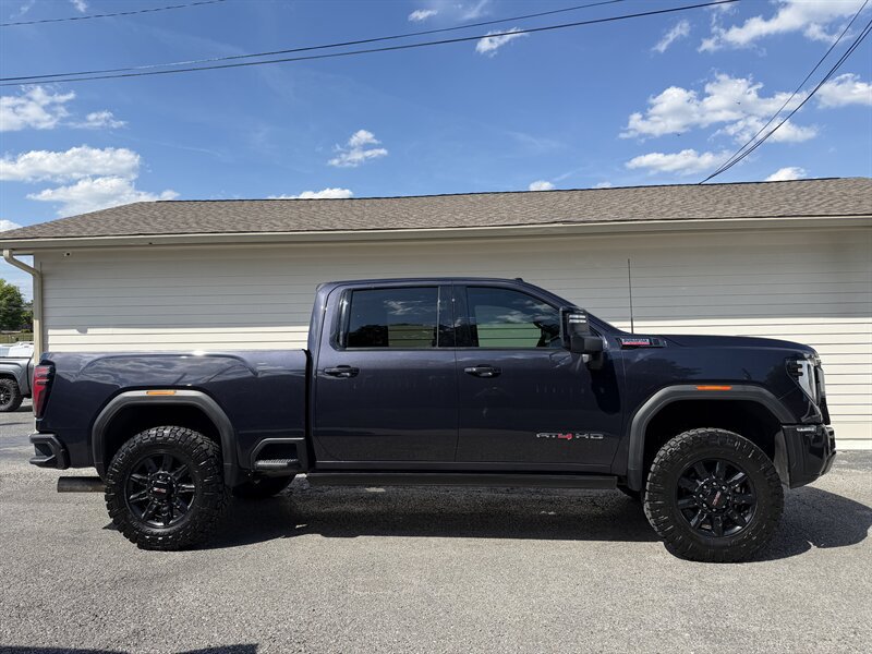Used 2024 GMC Sierra 2500 AT4 w/ AT4 Preferred Package