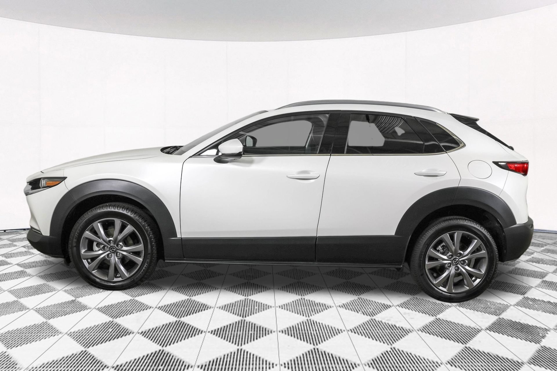 Used 2023 MAZDA CX-30 AWD 2.5 S w/ Premium Package image 19