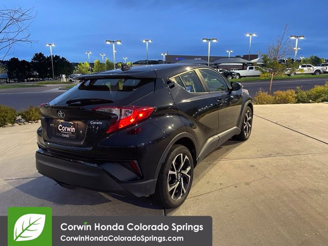 Used 2019 Toyota C-HR XLE FWD image 10