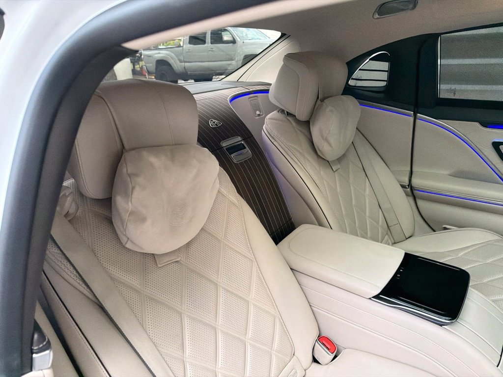 Used 2024 Mercedes-Benz Maybach S 580 4MATIC image 37