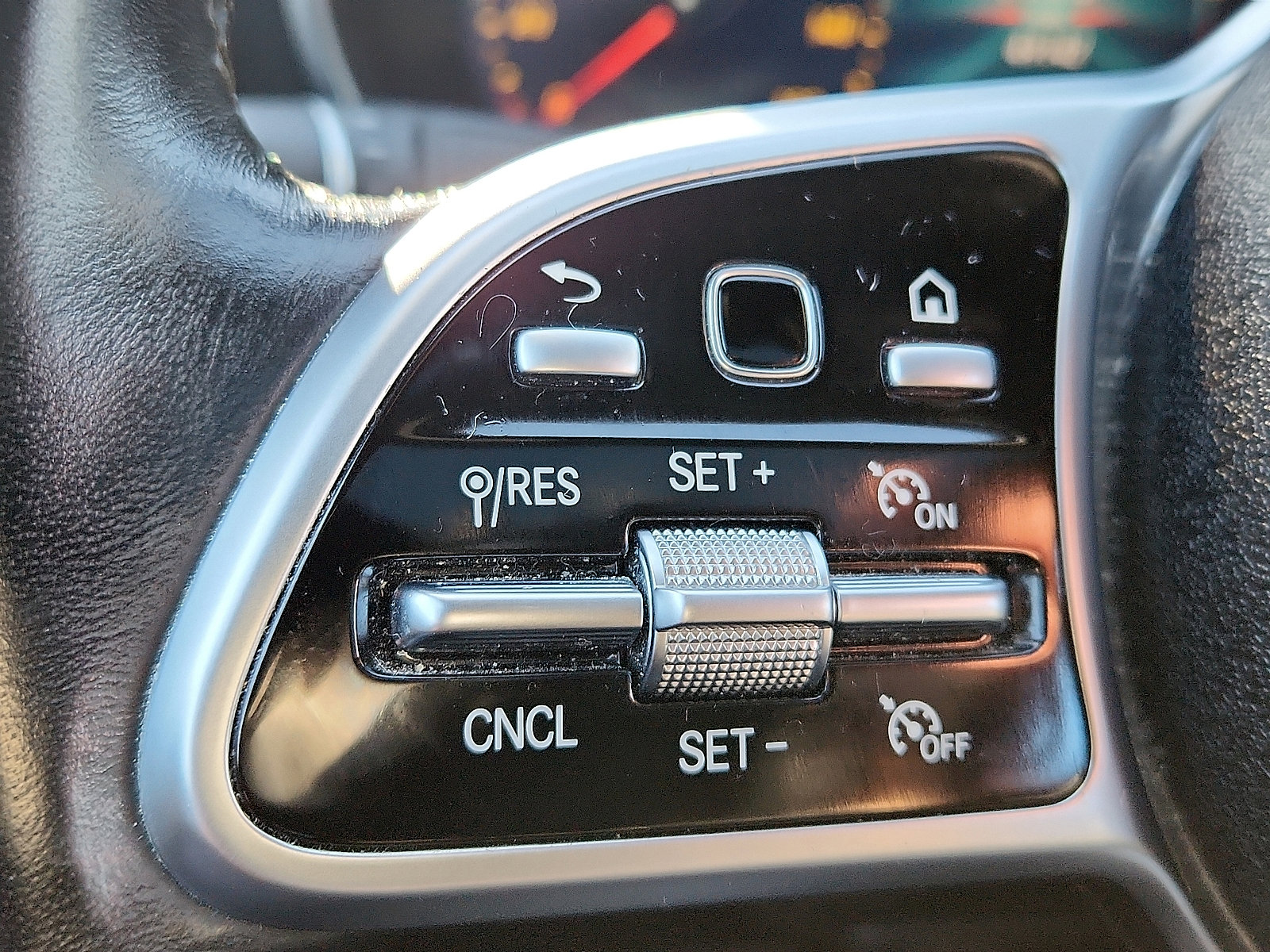 Used 2021 Mercedes-Benz C 300 4MATIC Sedan w/ AMG Line image 21