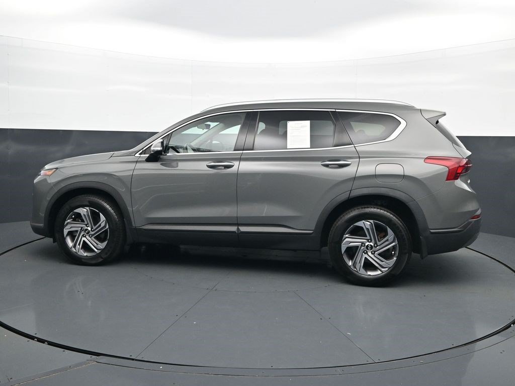 Used 2023 Hyundai Santa Fe SEL w/ Winter Weather Package FWD image 4
