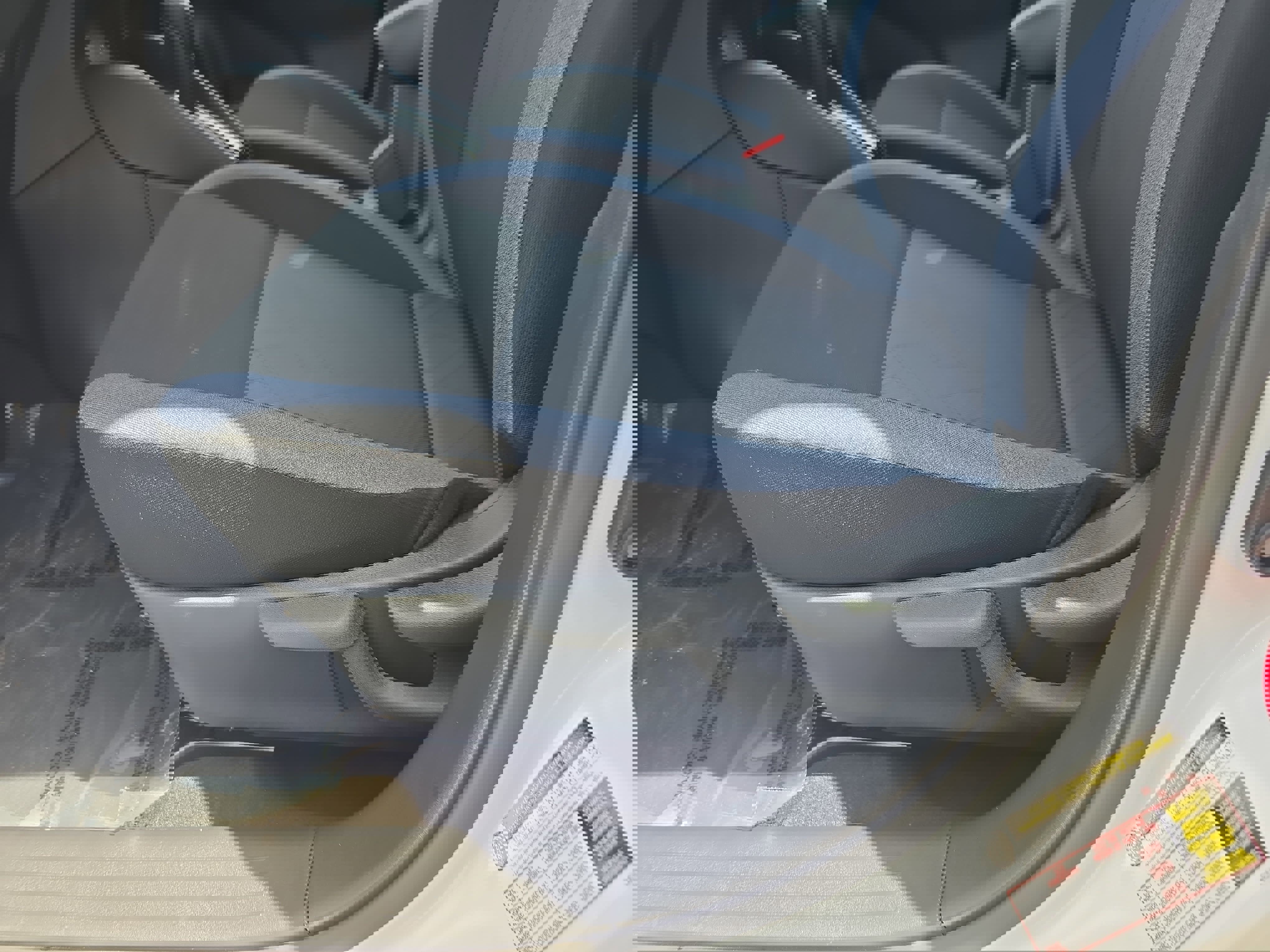 Used 2025 Nissan Versa SV w/ Trunk Package image 24