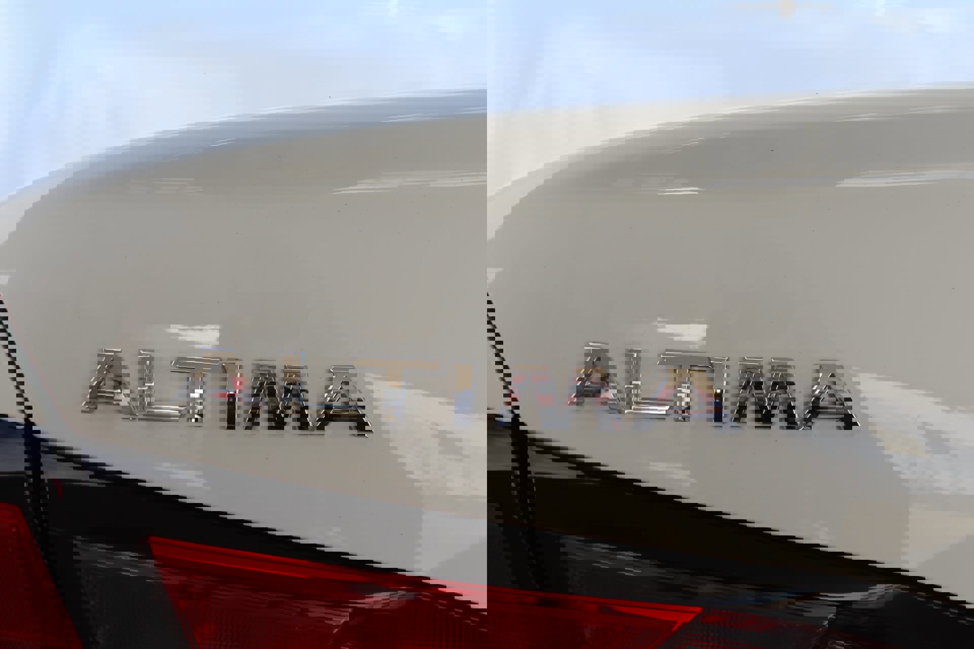 Used 2022 Nissan Altima 2.5 SR image 48