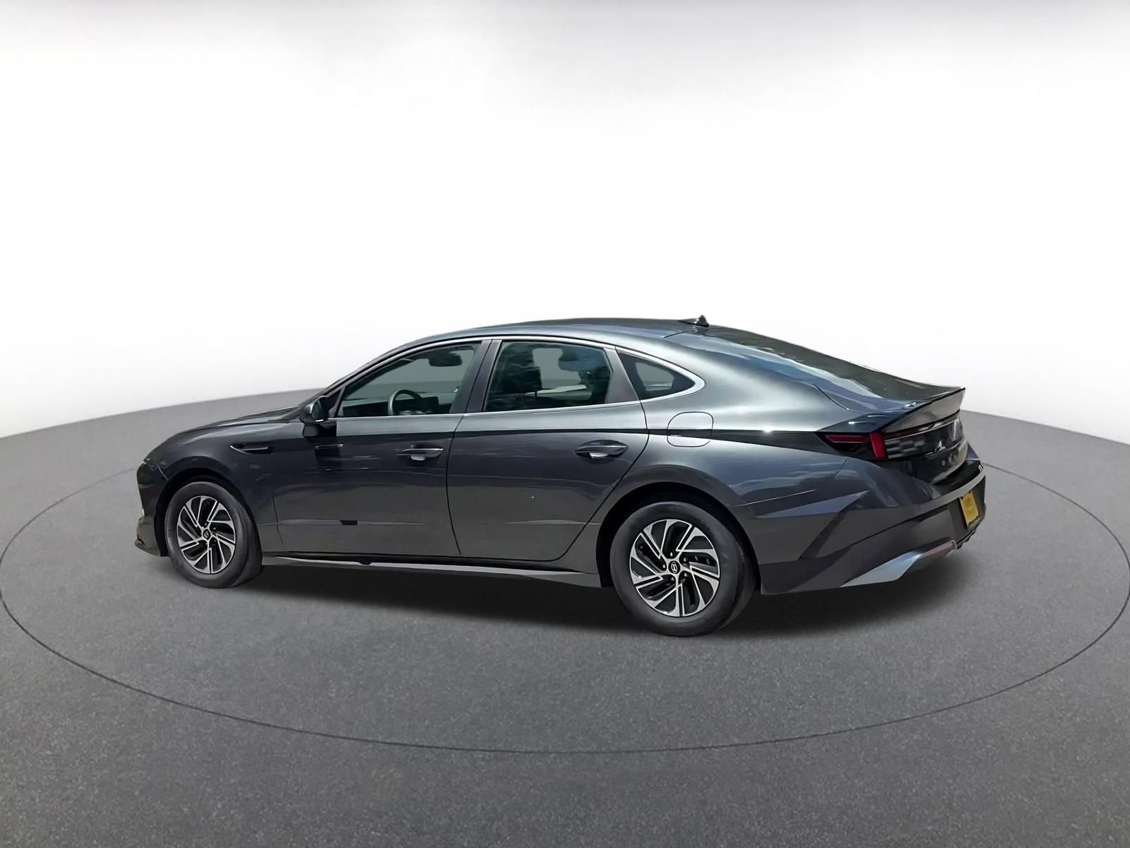 Used 2026 Hyundai Sonata Blue FWD image 10