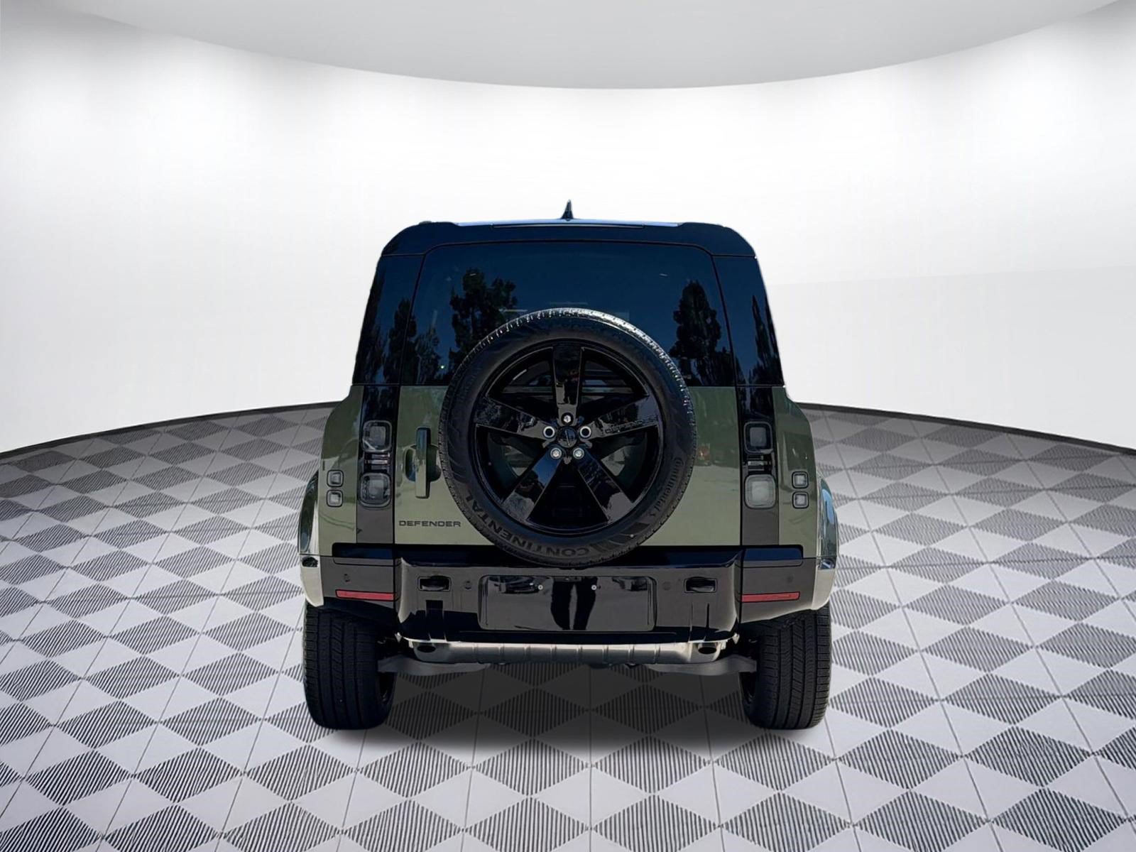New 2026 Land Rover Defender 110 X-Dynamic SE AWD/4WD image 10