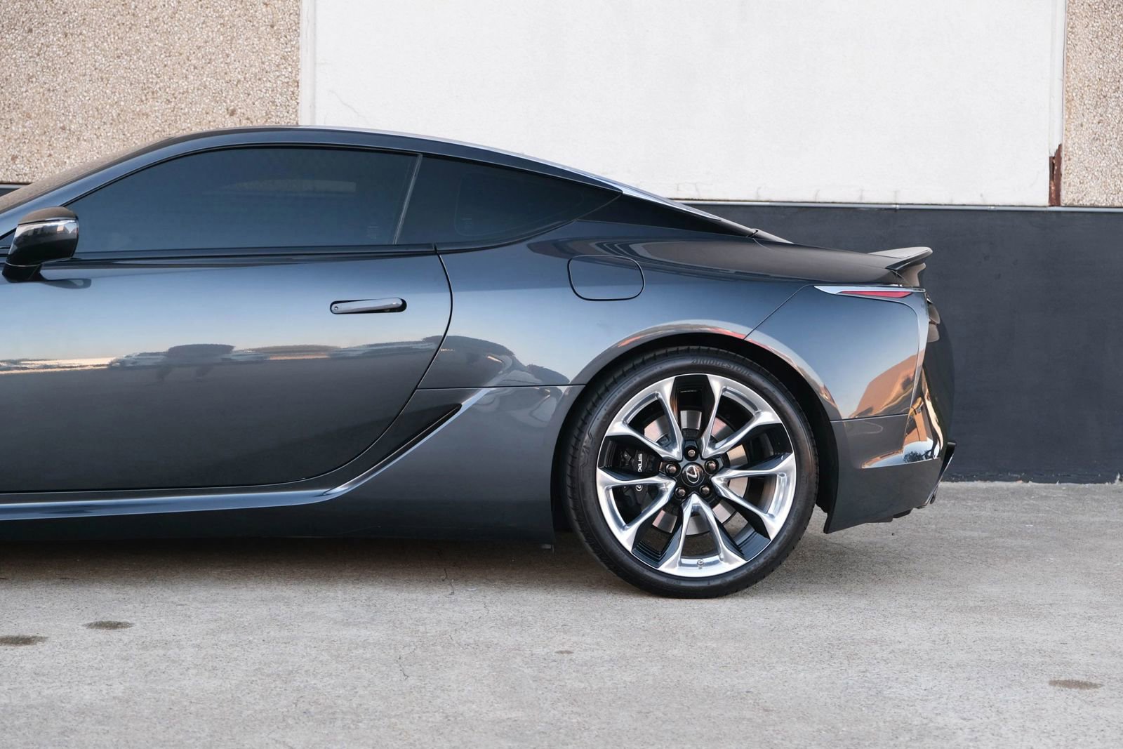 Used 2021 Lexus LC 500 Coupe w/ Carbon Fiber Package image 8