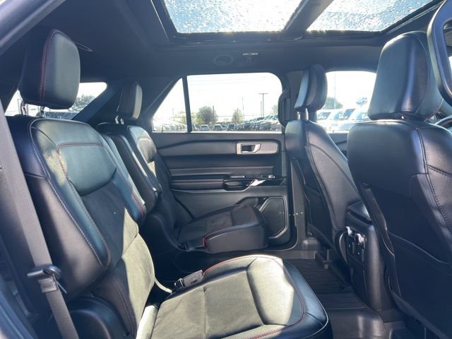 Used 2023 Ford Explorer ST-Line w/ Class IV Trailer Tow Package AWD/4WD image 14