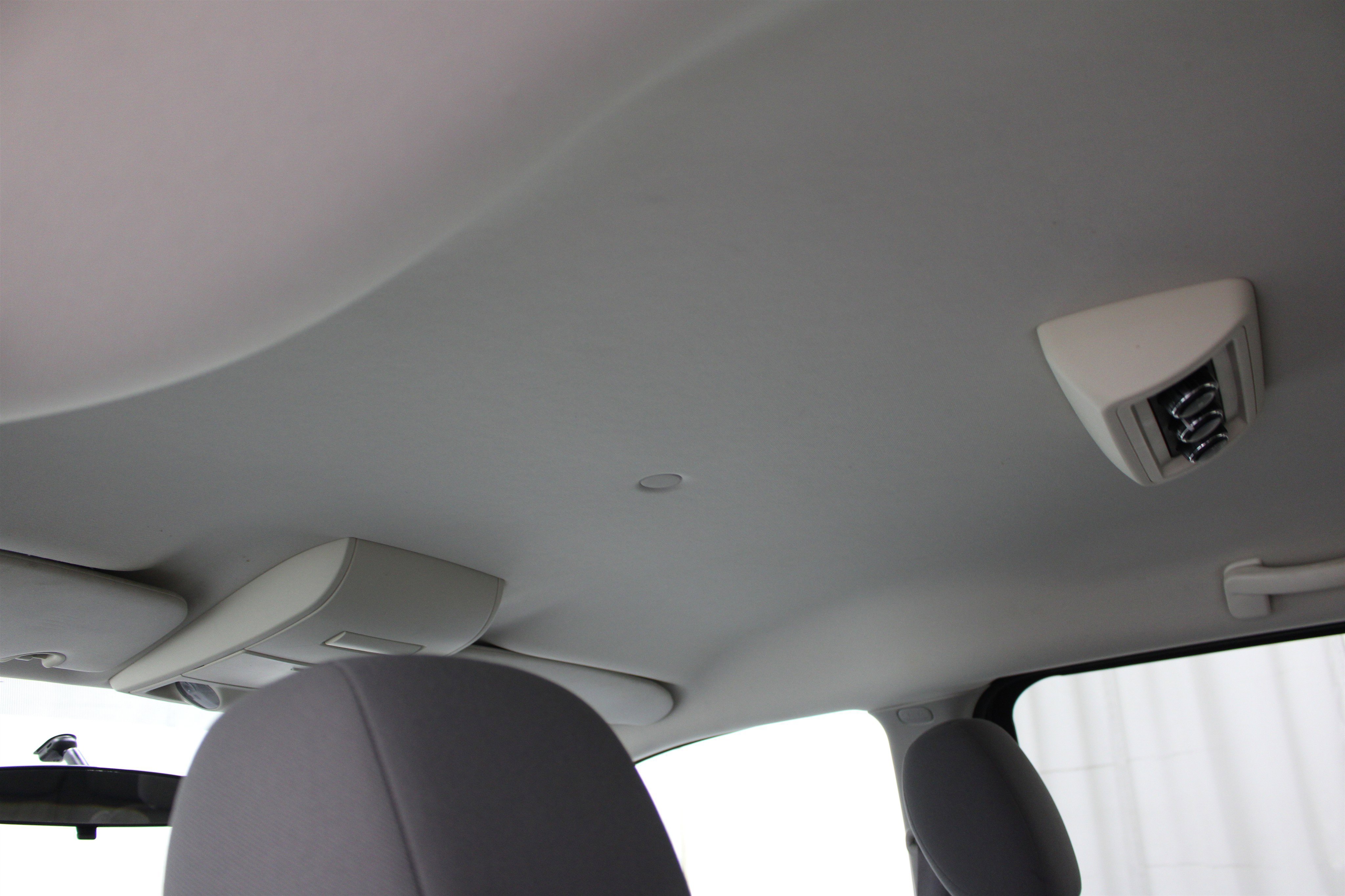Used 2010 Dodge Grand Caravan SE FWD image 15