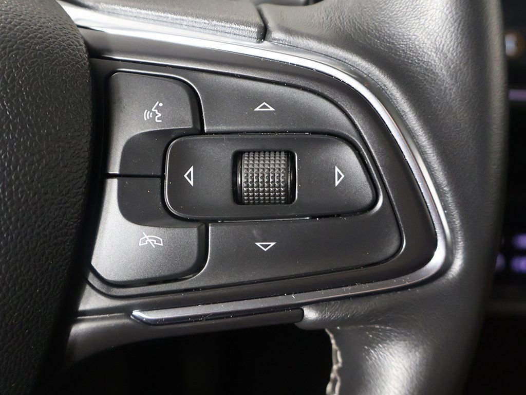 Used 2023 Buick Envision Essence AWD/4WD image 41
