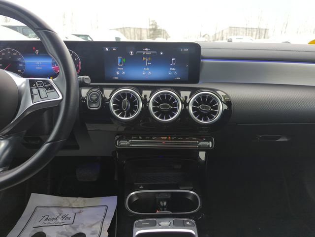 Used 2025 Mercedes-Benz CLA 250 4MATIC image 22