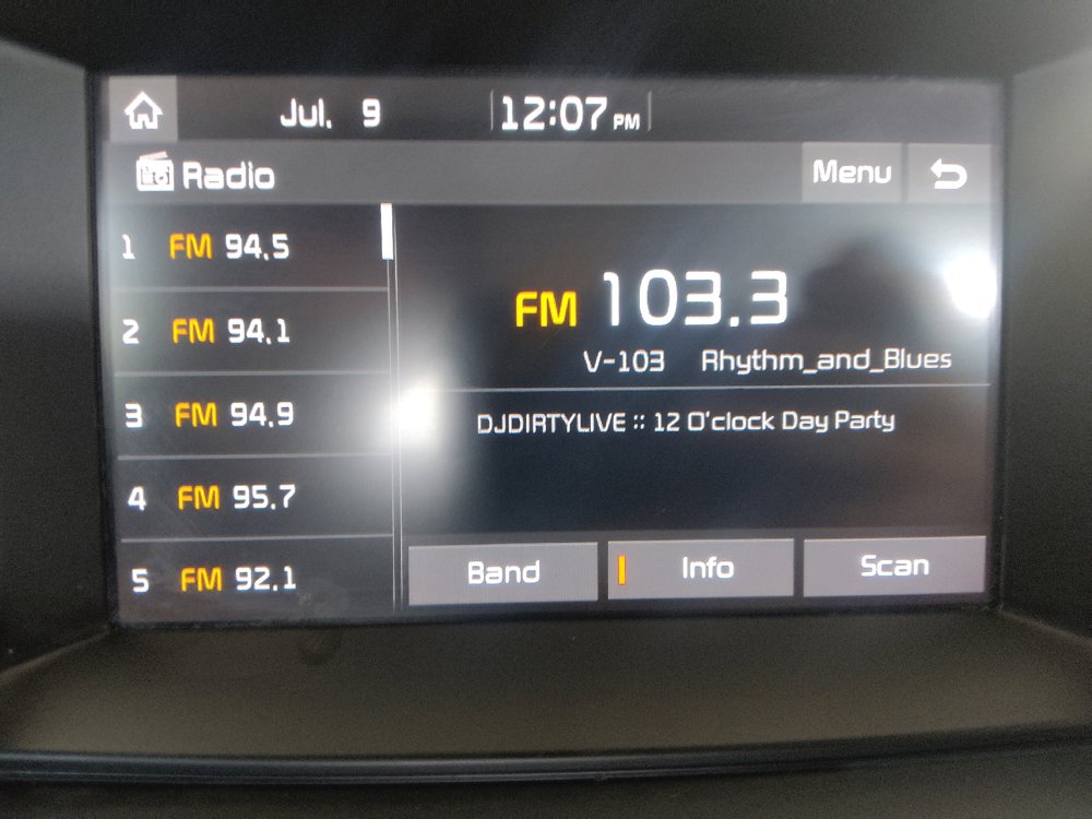 Used 2019 Kia Sorento FWD image 25